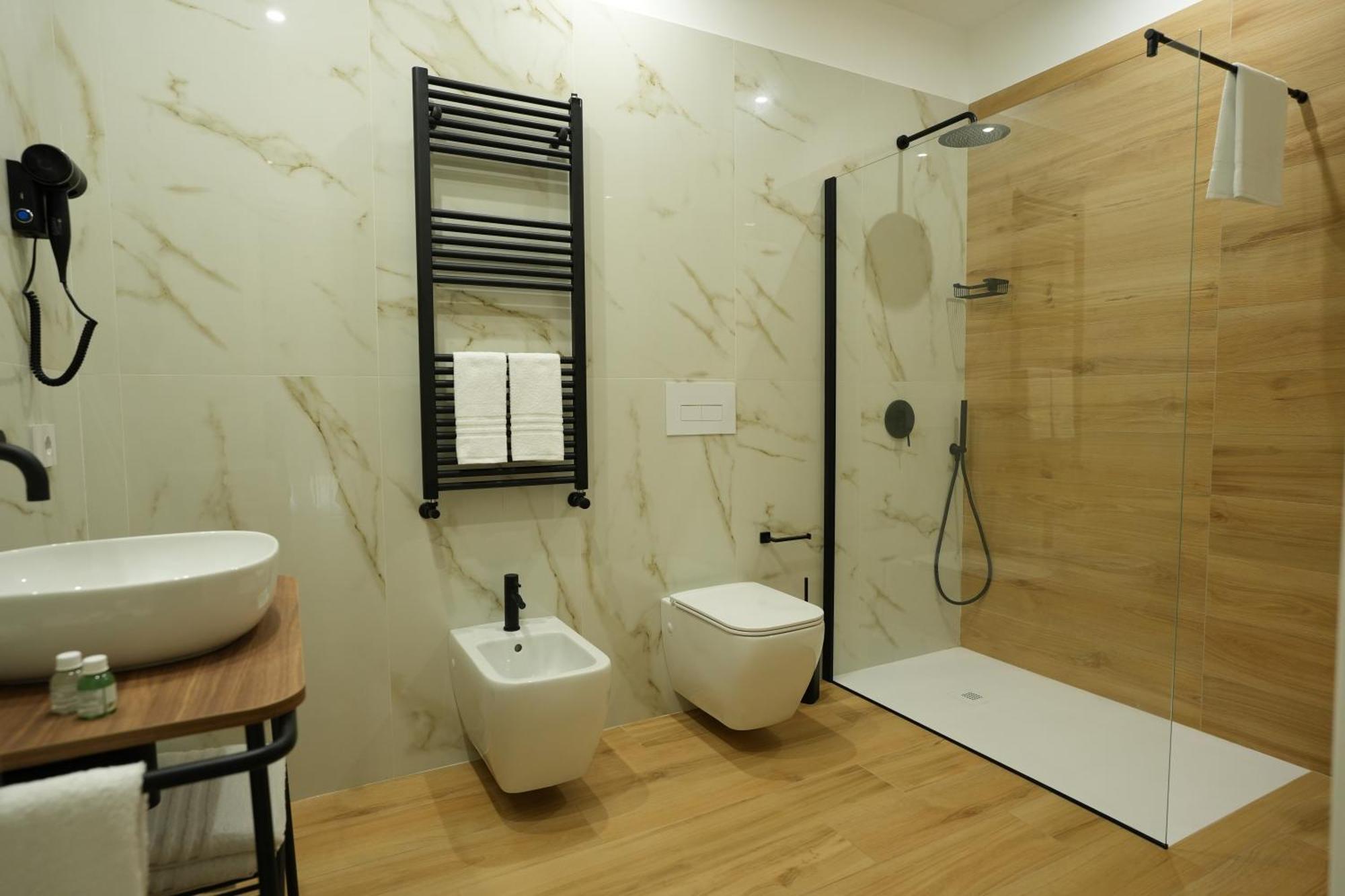 טרפאני Enea Suite מראה חיצוני תמונה
